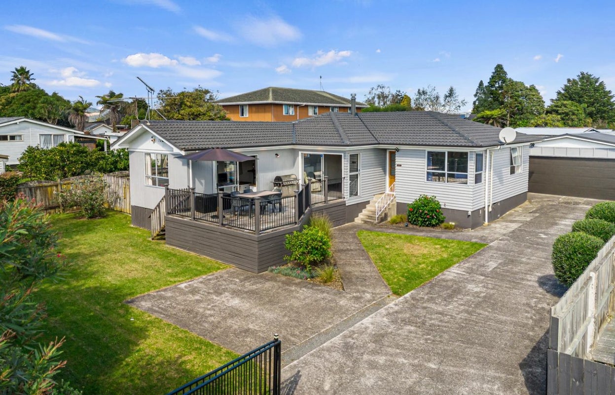 36 Sunnypark Avenue, Rosehill, Papakura - Carousel 1