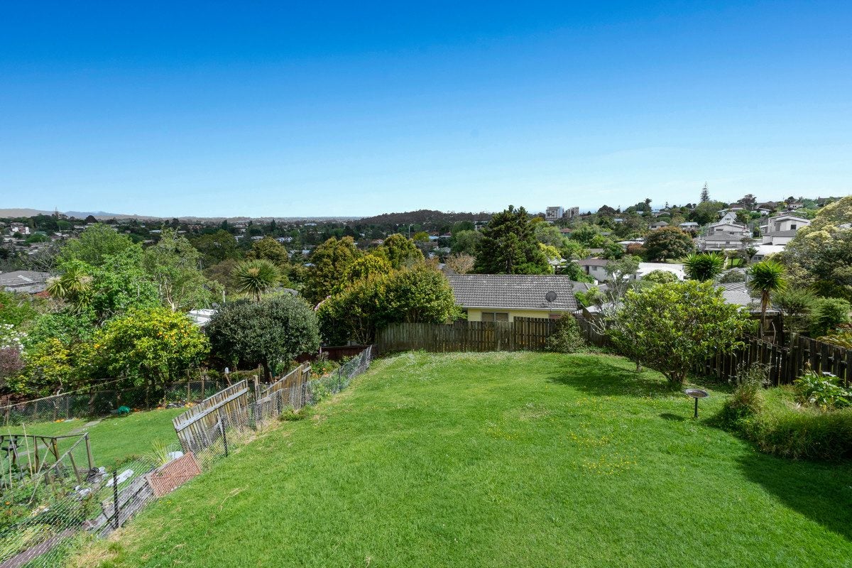 20 Terra Nova Street, Glen Eden, Auckland - Carousel 2