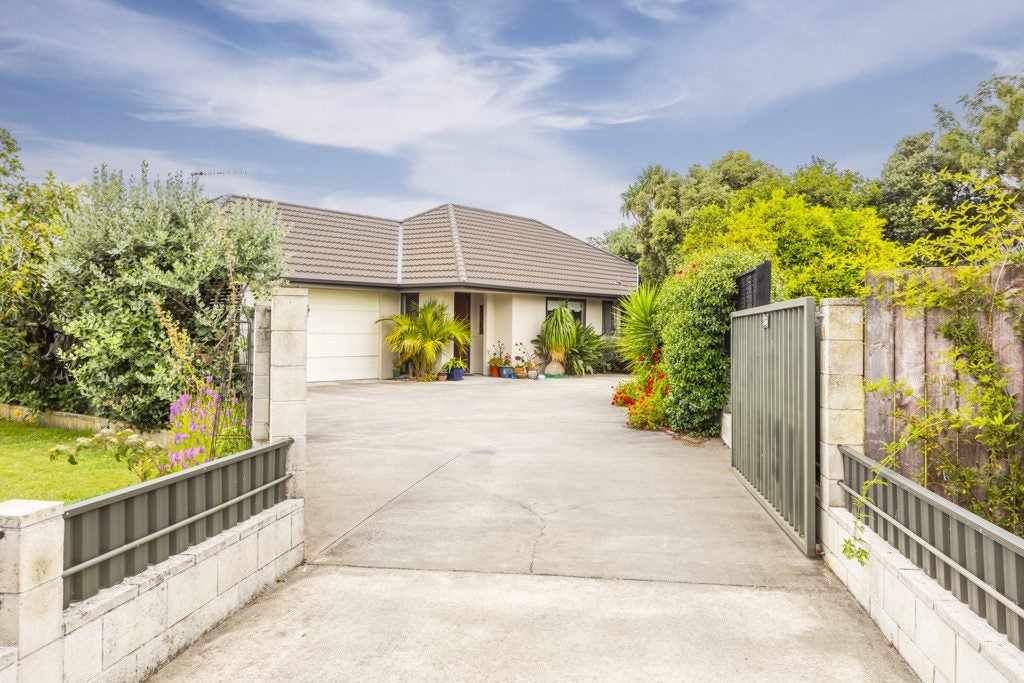 8A Chester Street, Taradale, Napier - Carousel 1