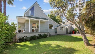 1 Kestrel Heights, Arkles Bay, Whangaparaoa - Carousel 1