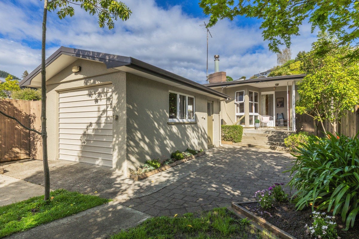 196 Collingwood Street, Nelson, Nelson - Carousel 1