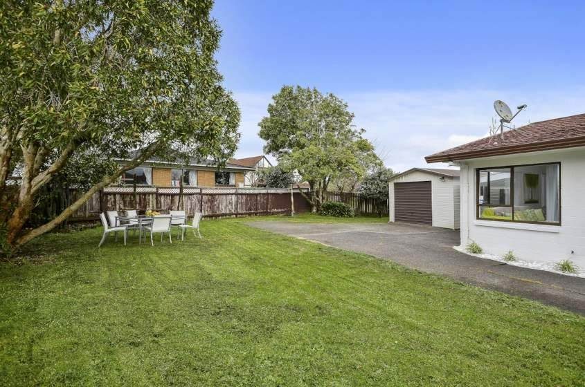 3B TINA PL, Sunnyhills, Auckland - Carousel 2