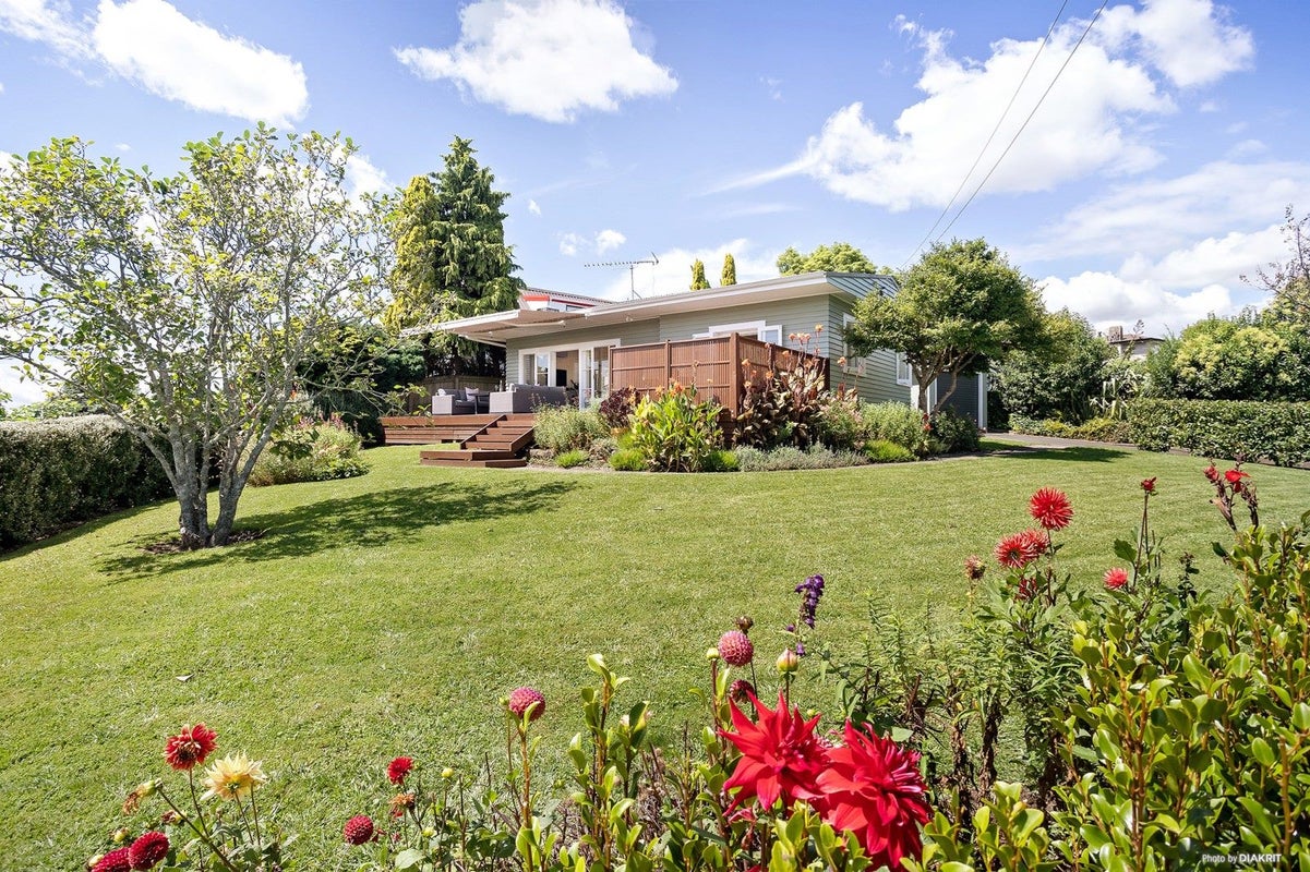 62 Gibson Road, Dinsdale, Hamilton - Carousel 2