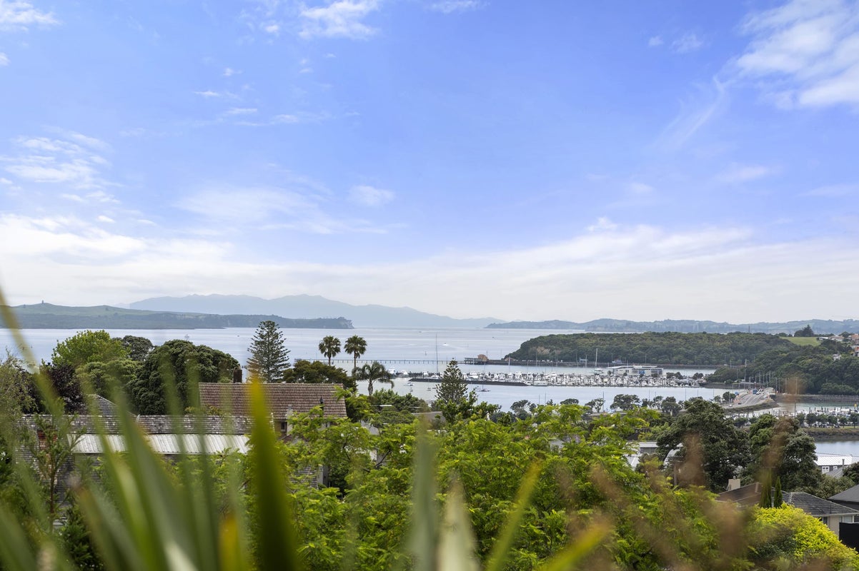 6/10 Brighton Road, Parnell, Auckland - Carousel 1