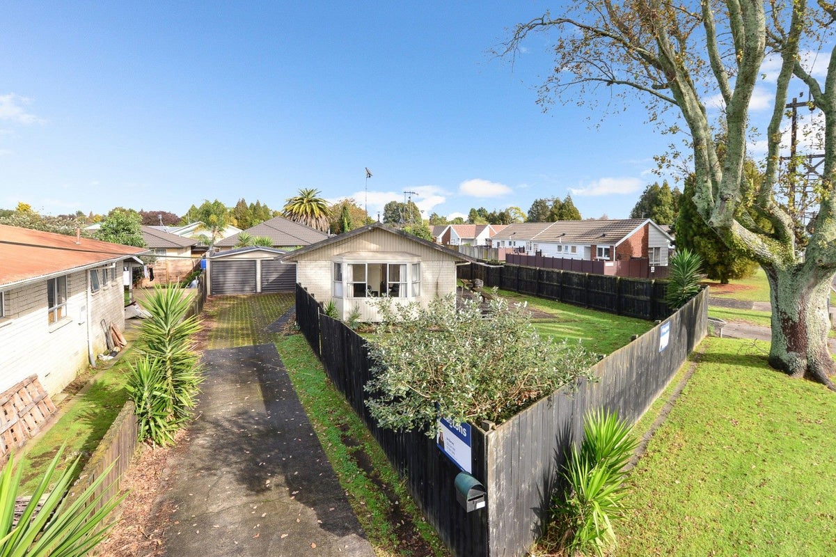 7 Rotokauri Road, Nawton, Hamilton - Carousel 2