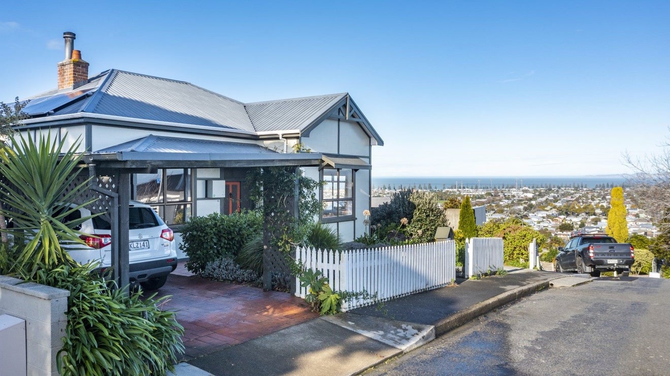 19 Havelock Road, Hospital Hill, Napier - Carousel 2