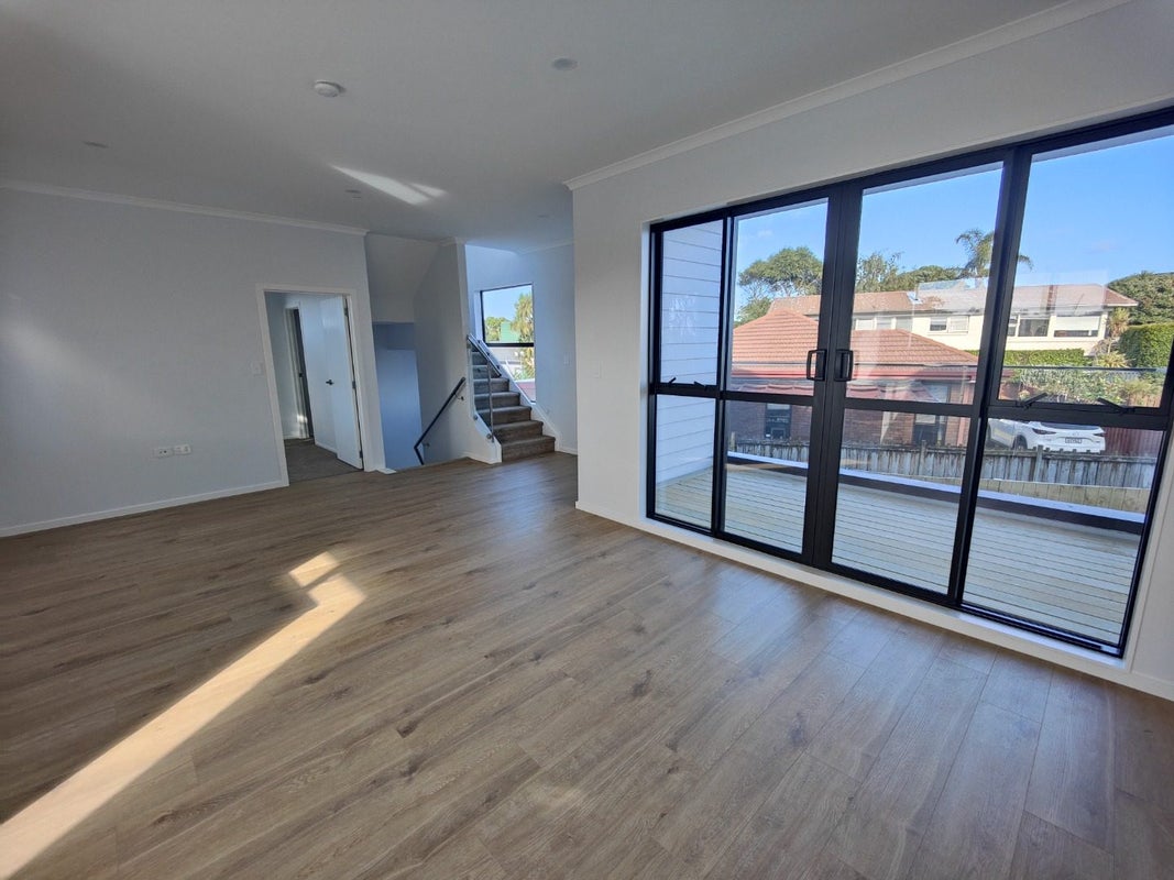 185 Bucklands Beach Road, Bucklands Beach, Auckland - Carousel 2