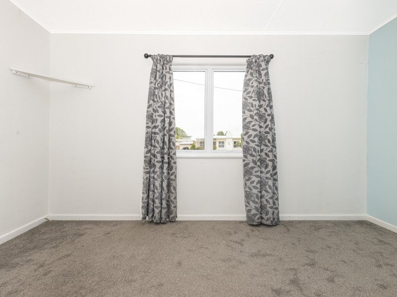 13 Cochrane Street, Elgin, Gisborne - Carousel 21