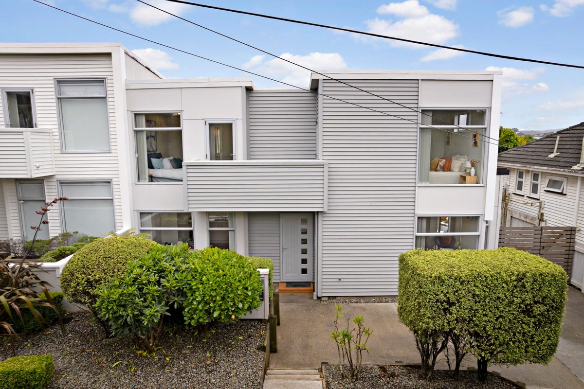 52 Tarawera Road, Johnsonville, Wellington - Carousel 1