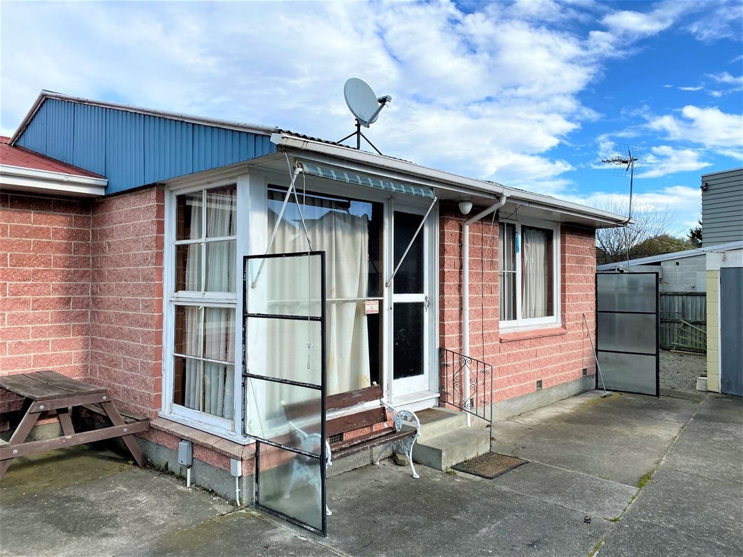 4/33 Whitmore Street, Edgeware, Christchurch - Carousel 1