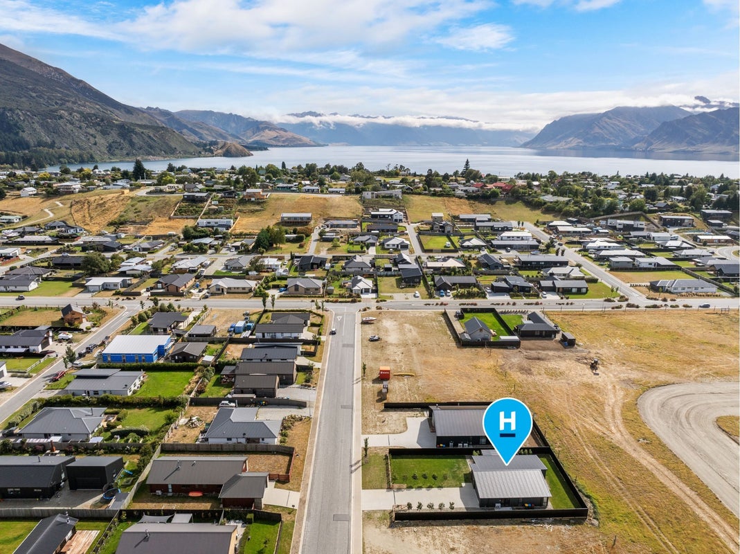 9 Swan Street, Lake Hawea, Lake Hawea - Carousel 25