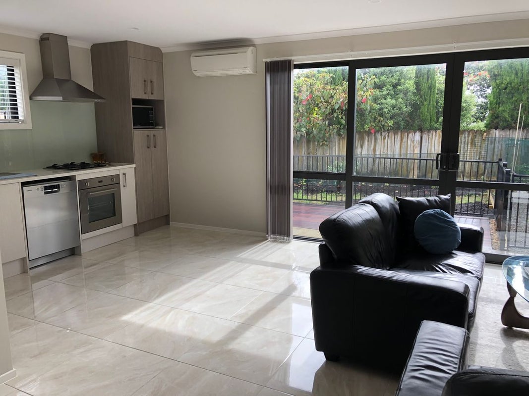 7 Owenbeg Rise, Dannemora, Auckland - Carousel 1