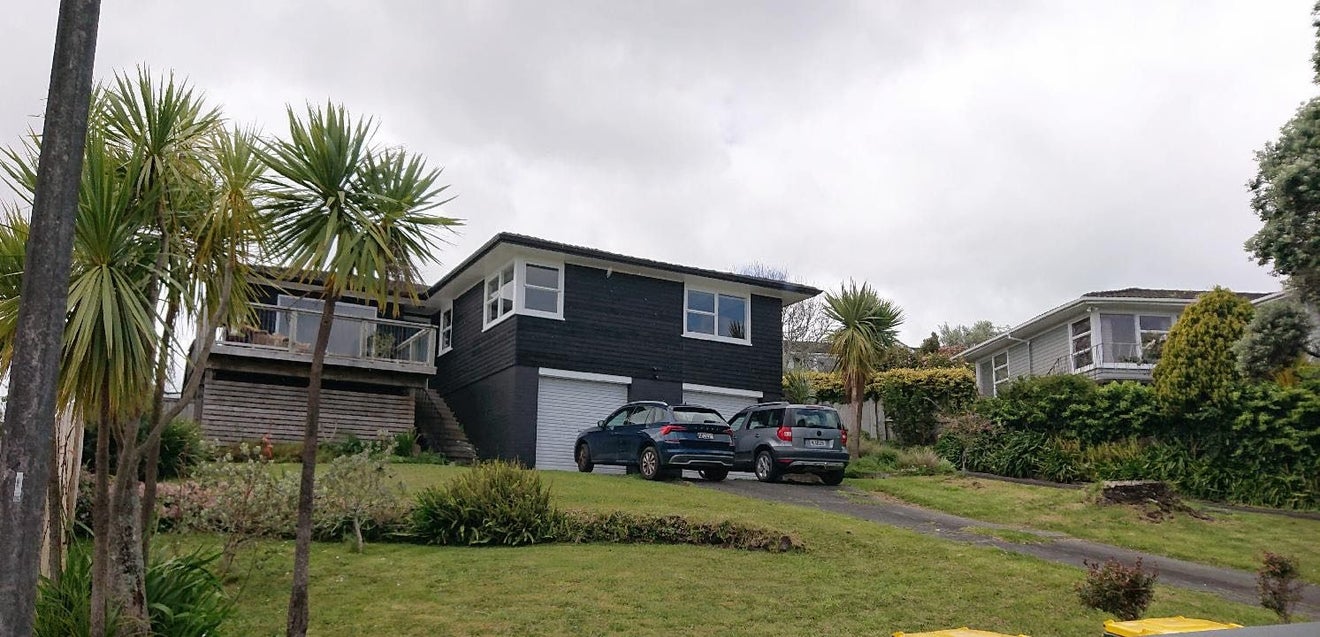 33 Seon Place, Birkdale, Auckland - Carousel 1