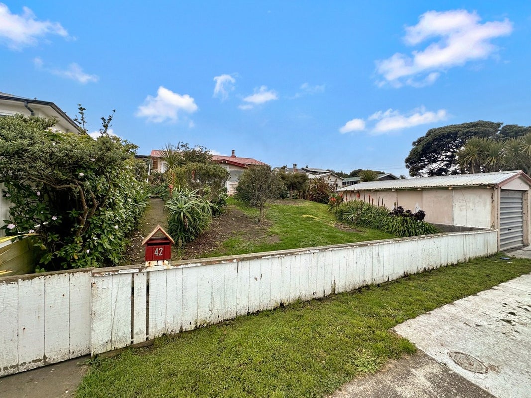 42 Karaka Street, Castlecliff, Whanganui - Carousel 13