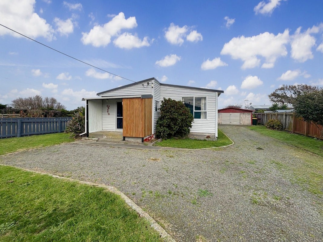 40 Edinburgh Terrace, Foxton Beach, Foxton - Carousel 1