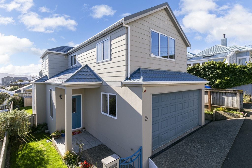 2A Princess Street, Newtown, Wellington - Carousel 1