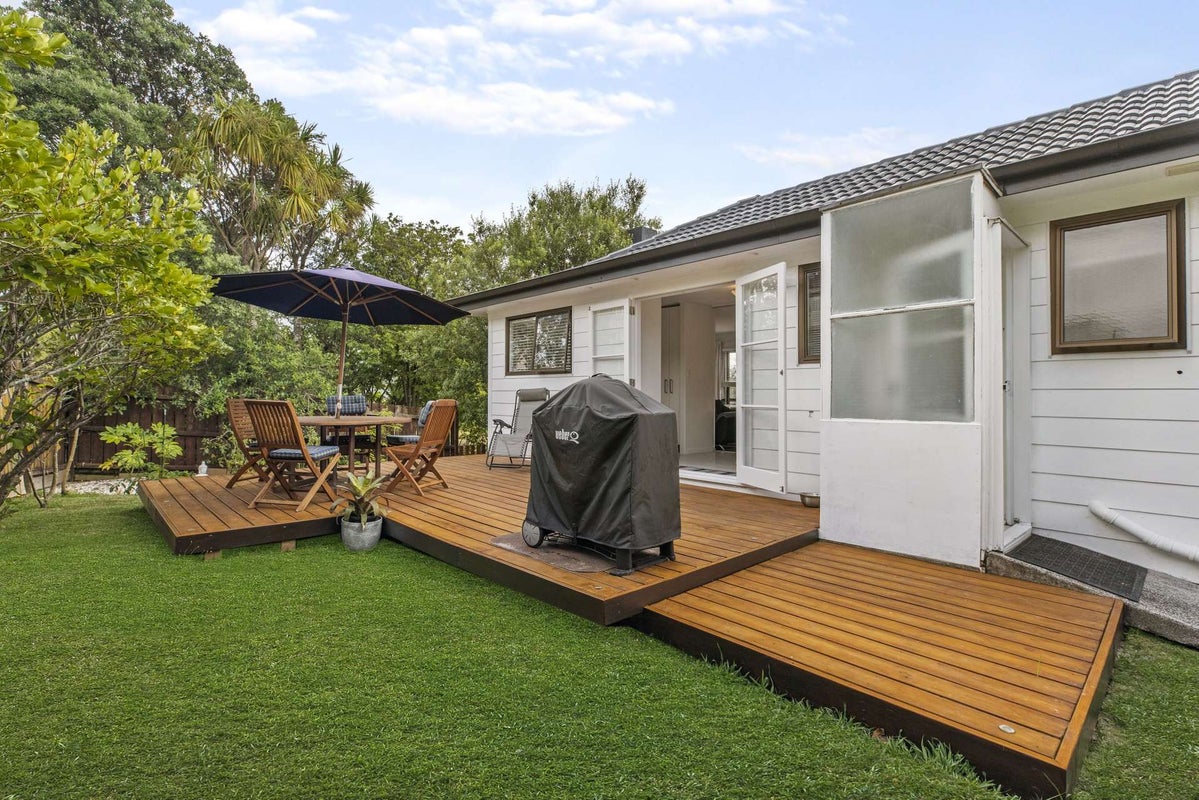 29A Pisces Road, Glen Eden, Auckland - Carousel 2