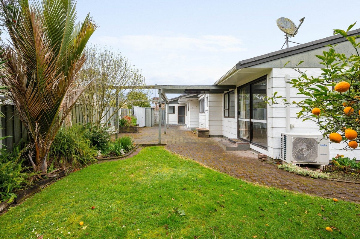 7 Sandford Place, Chartwell, Hamilton - Carousel 2
