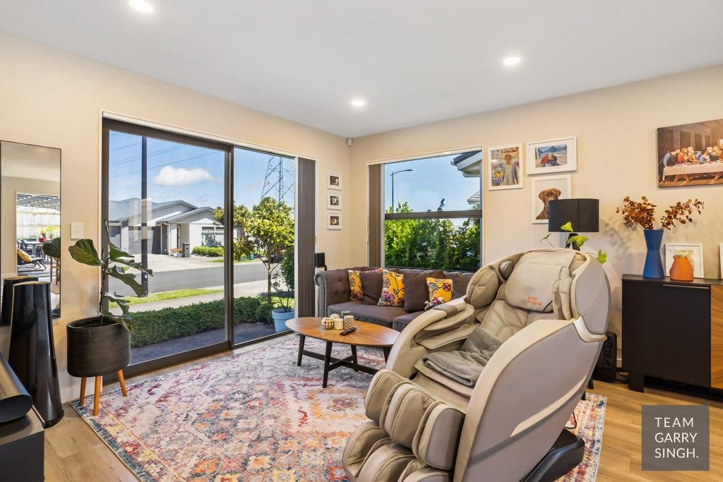 5 Aero Place, Takanini, Auckland - Carousel 2