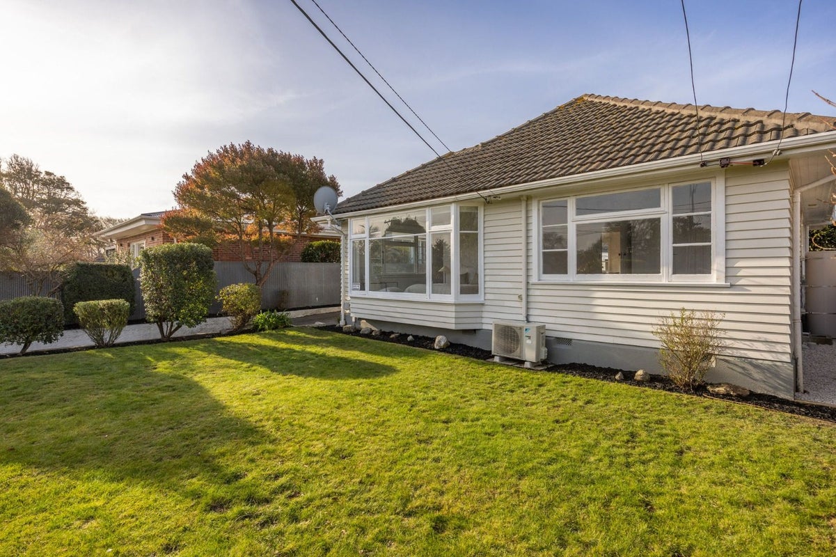 178 Wilsons Road South, Saint Martins, Christchurch - Carousel 1