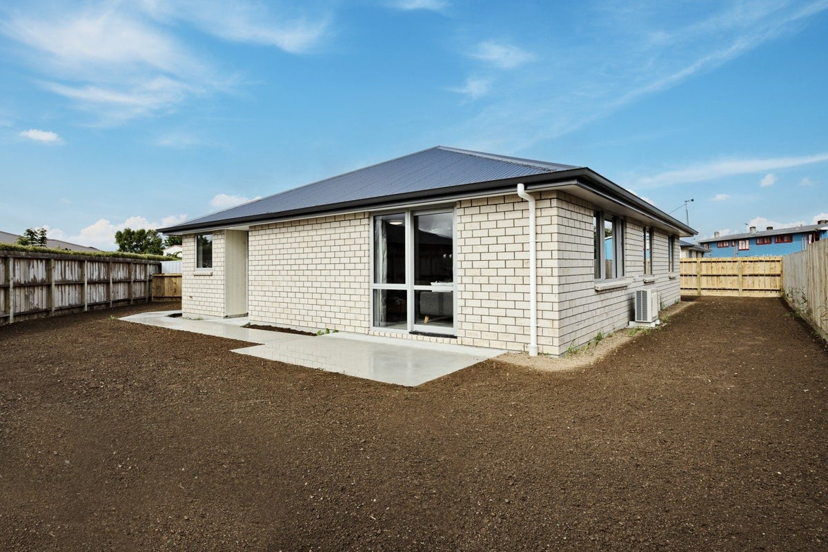 41B Lithgow Place East, Glengarry, Invercargill - Carousel 1