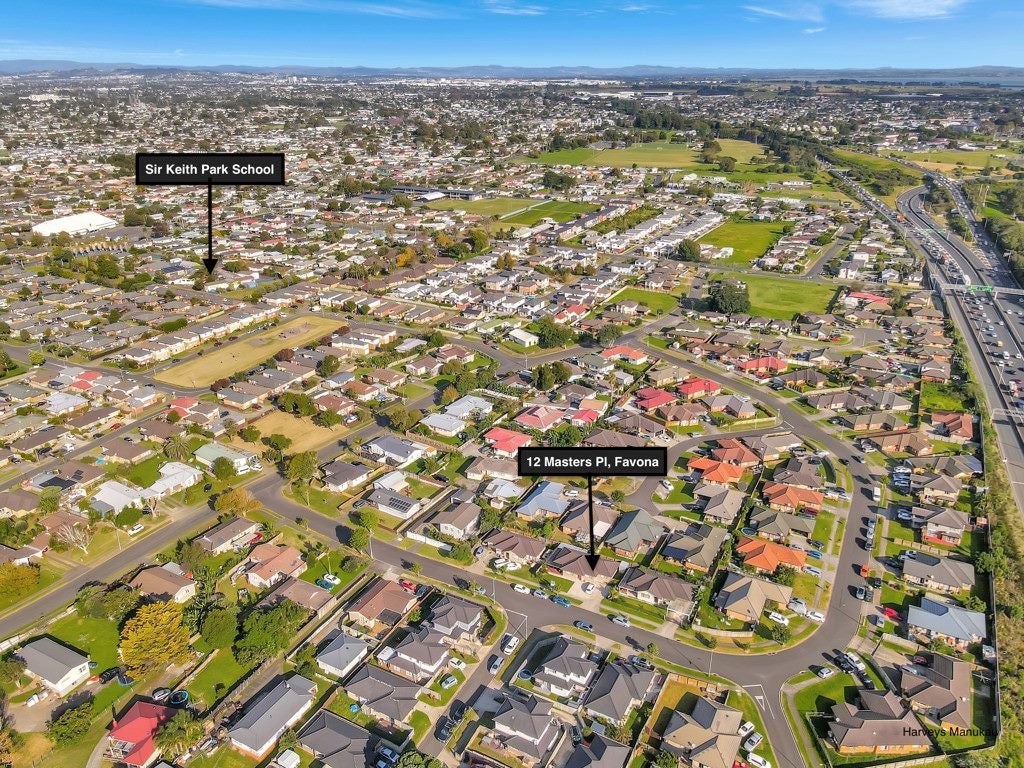 12 Masters Place, Favona, Auckland - Carousel 24