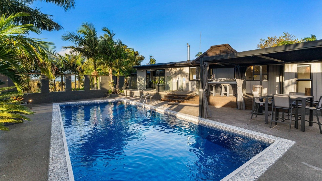 47 Baird Road, Pokeno - Carousel 1