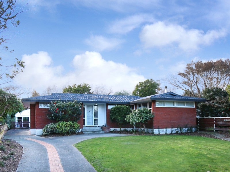 21 Surrey Crescent, Hokowhitu, Palmerston North - Carousel 1