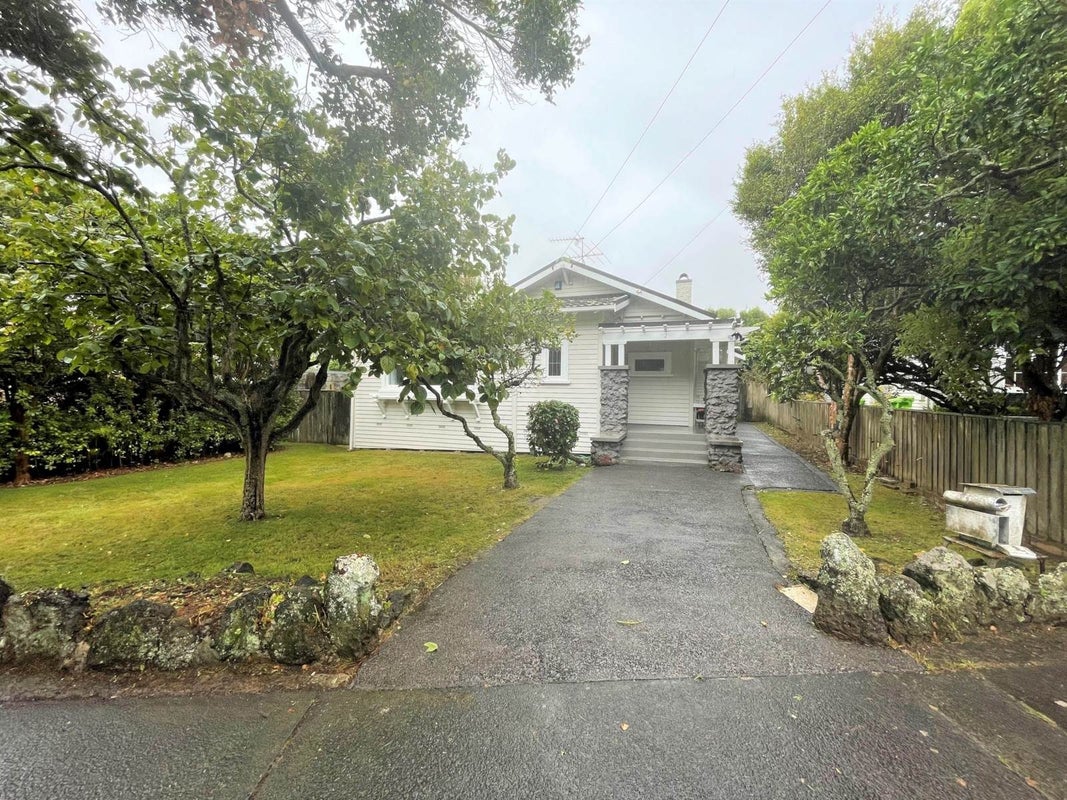 2 Lewin Road, Epsom, Auckland - Carousel 1