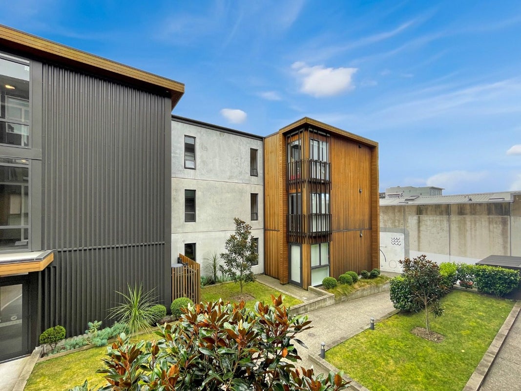 204/41 Hopper Street, Mount Cook, Wellington - Carousel 1