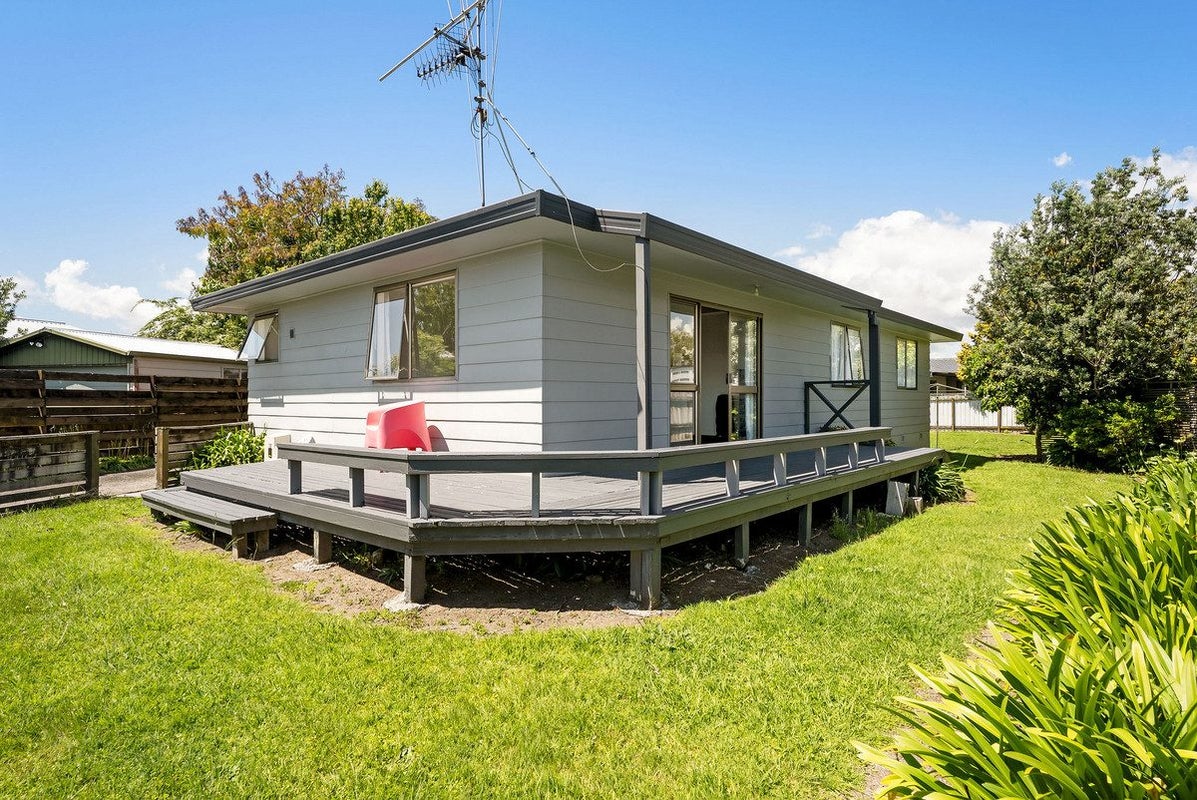 4 Lagoon Place, Poike, Tauranga - Carousel 1