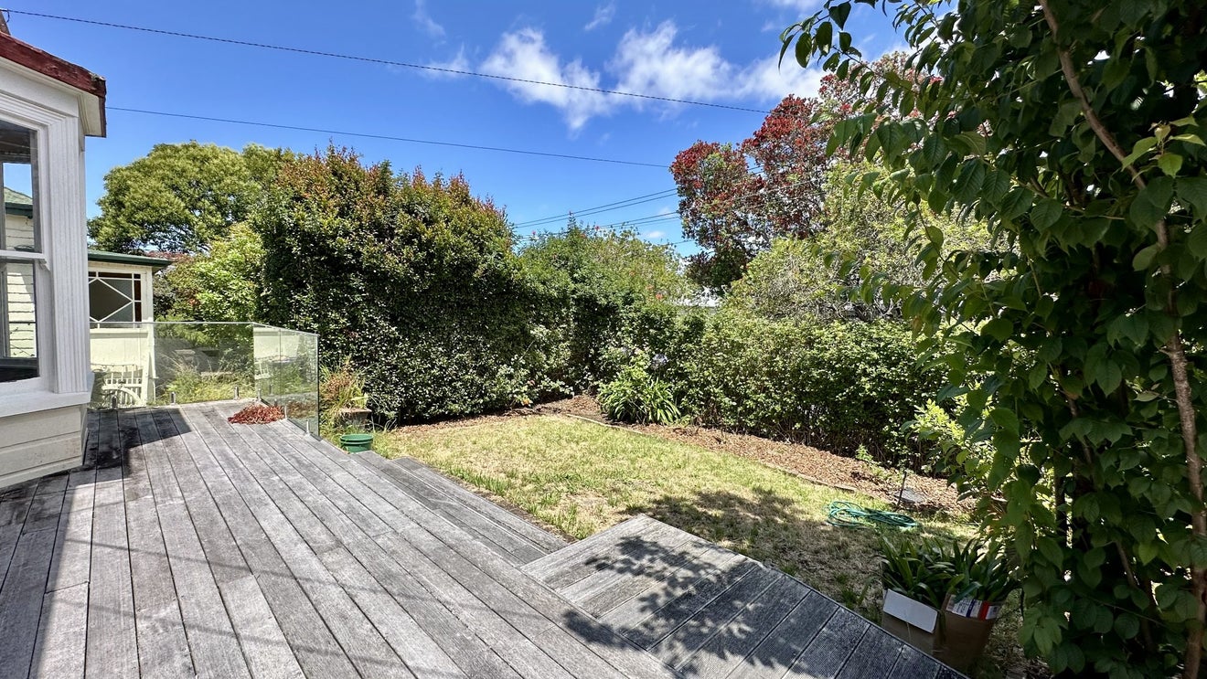 8 Carrick Place, Mount Eden, Auckland - Carousel 1