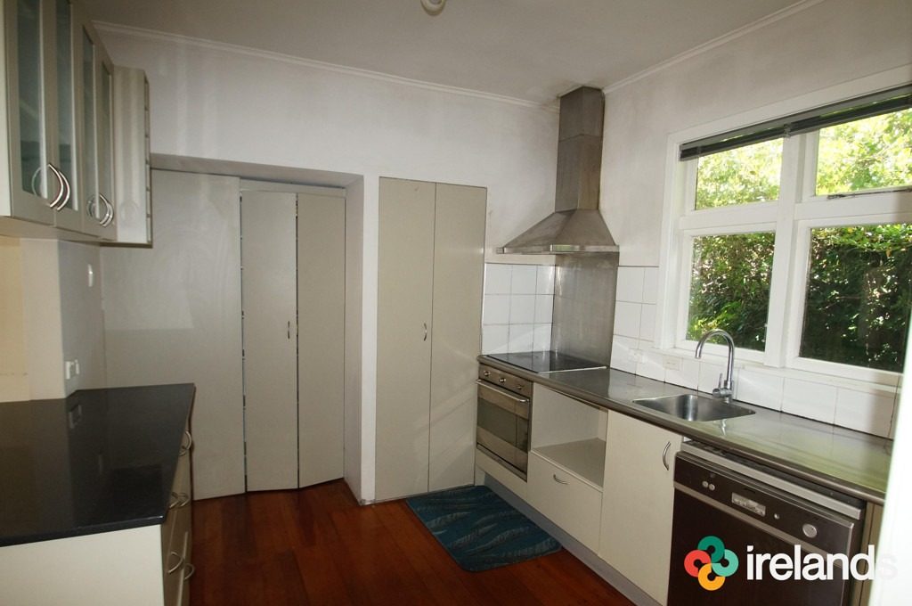 2/94 Springfield Road, St Albans, Christchurch - Carousel 2
