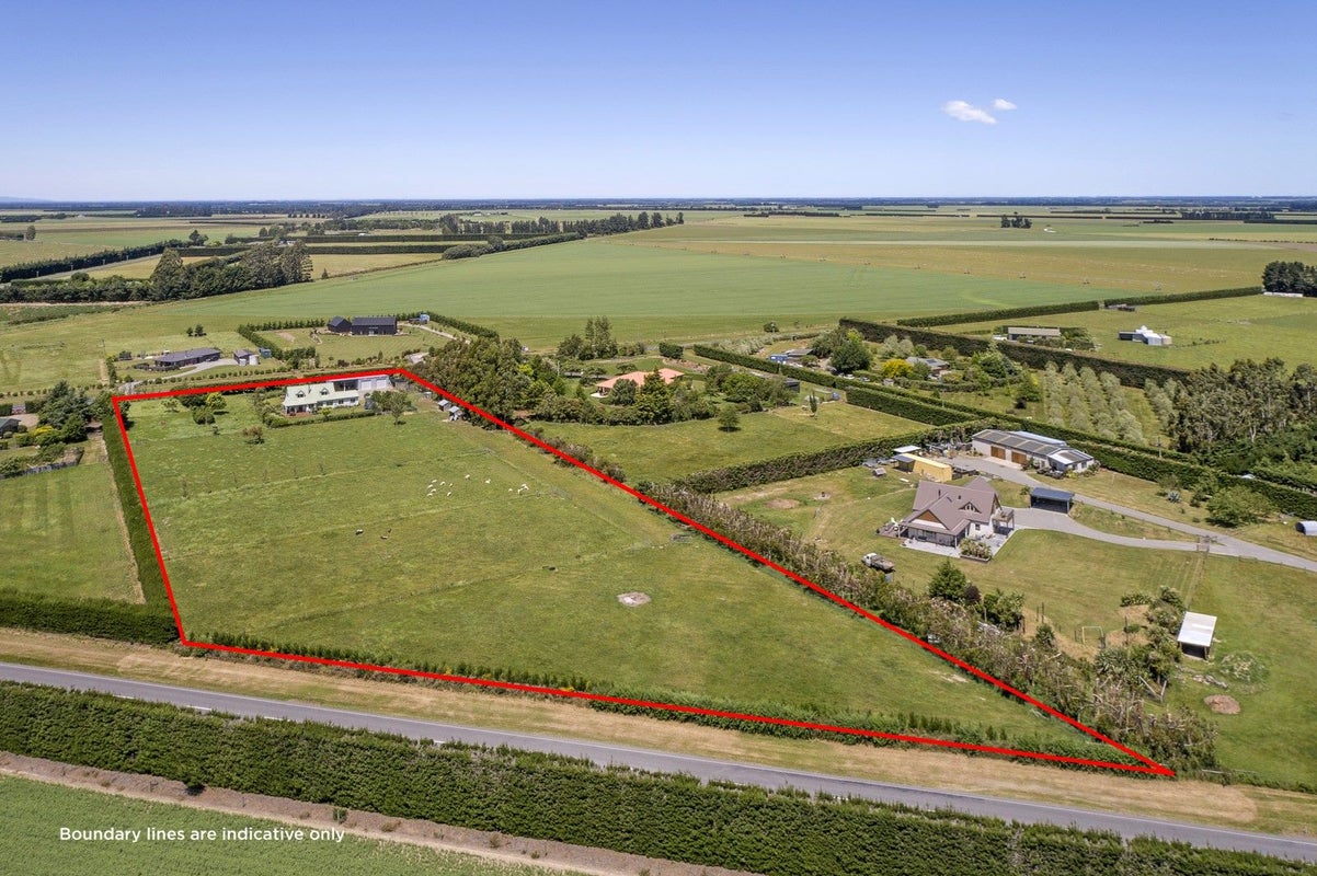747 Ridgens Road, Christchurch - Carousel 1
