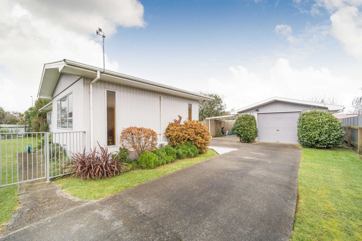 42 Amberley Avenue, Westbrook, Palmerston North - Carousel 19