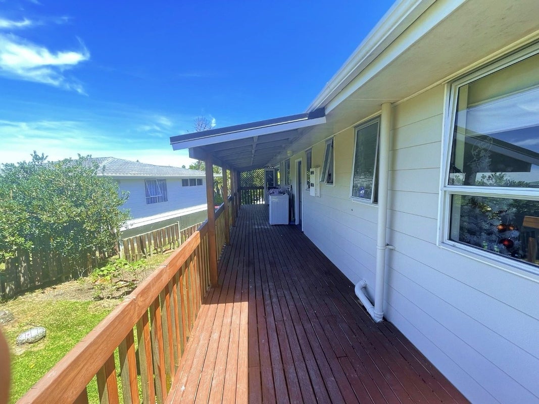 50 Glynnbrooke Street, Te Atatu South, Auckland - Carousel 8