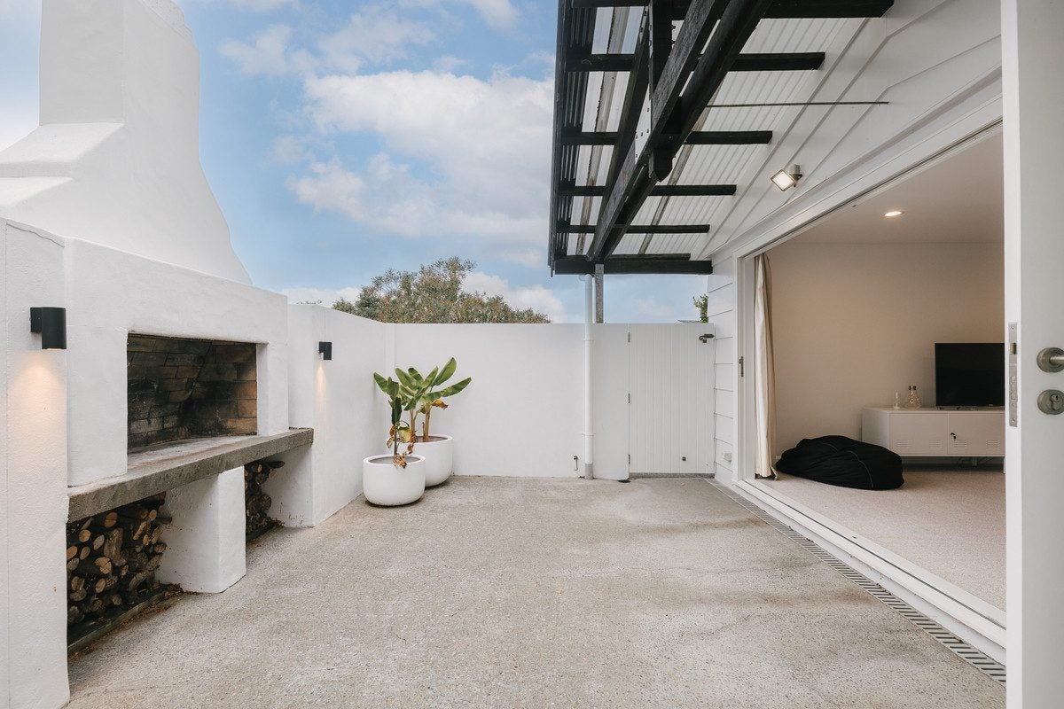 24 Heatley Avenue, Hokowhitu, Palmerston North - Carousel 1
