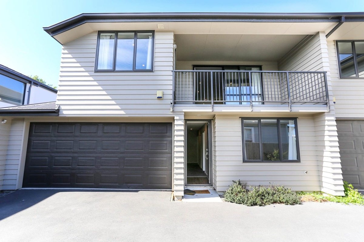 2/422 Barbadoes Street, Edgeware, Christchurch - Carousel 2