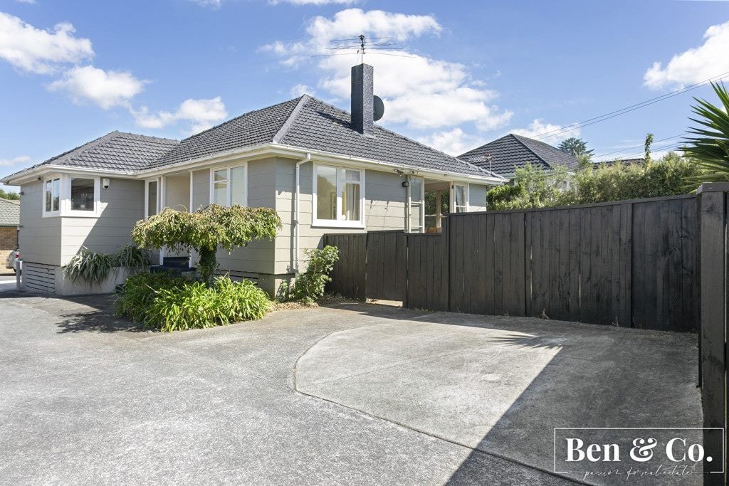 13 Lynton Road, Mount Wellington, Auckland - Carousel 1