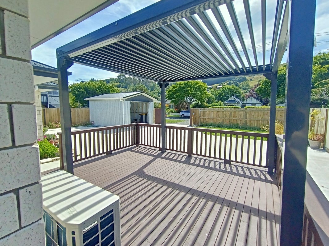 14 Ainslee Place, North East Valley, Dunedin - Carousel 2