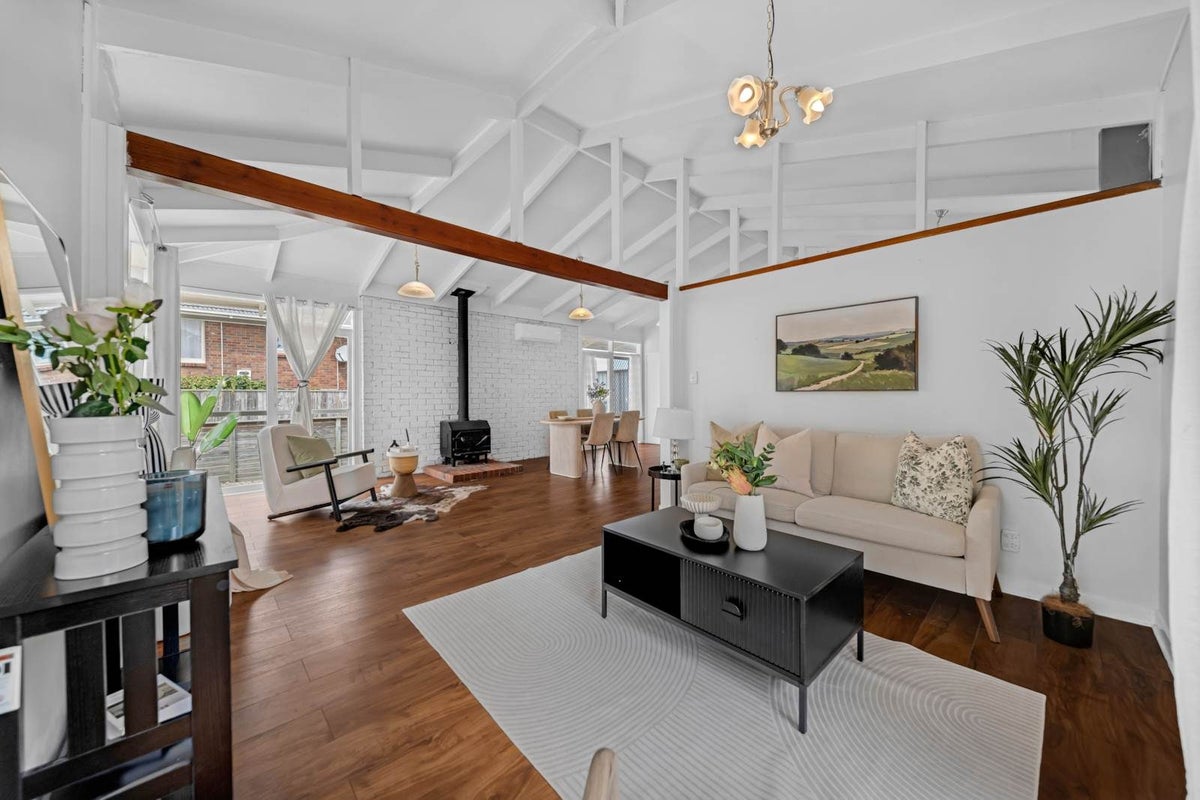 33 Andrew Road, Howick, Auckland - Carousel 2