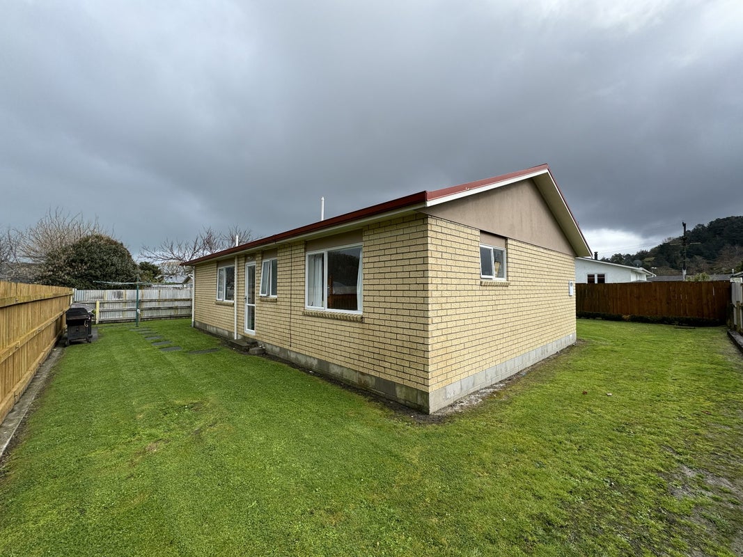 11A Kelvin Street, Inner Kaiti, Gisborne - Carousel 22