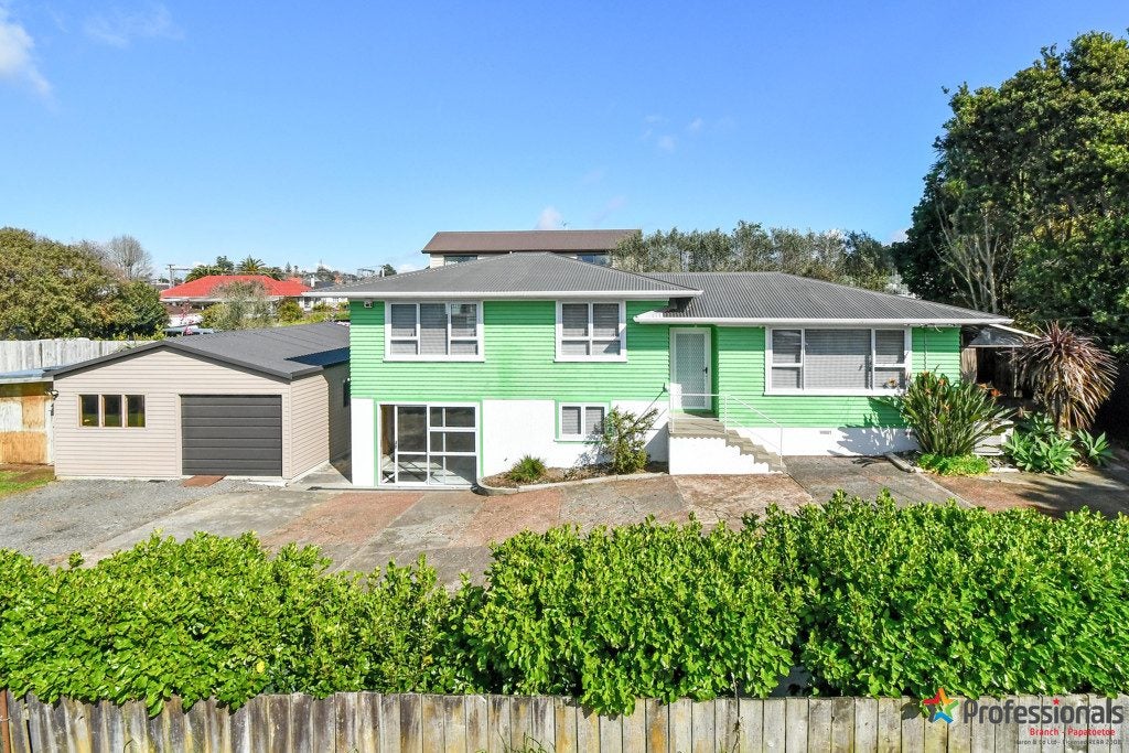 55A Wallace Road, Papatoetoe, Auckland - Carousel 1