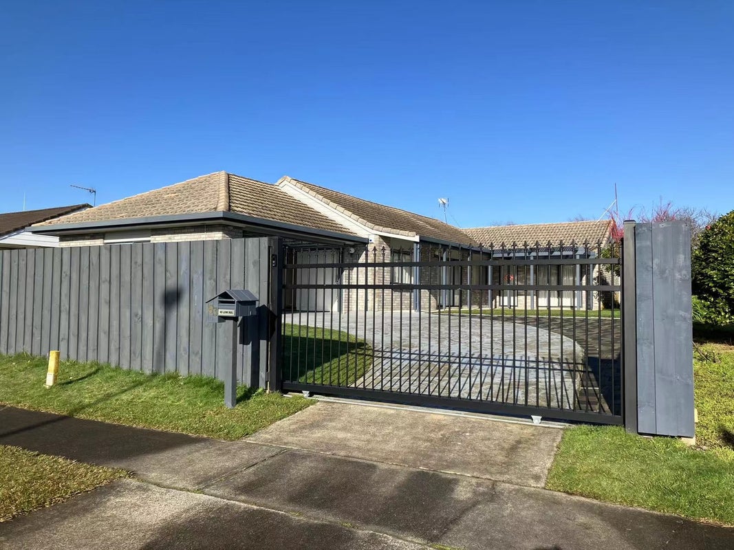 63 Endeavour Avenue, Flagstaff, Hamilton - Carousel 1