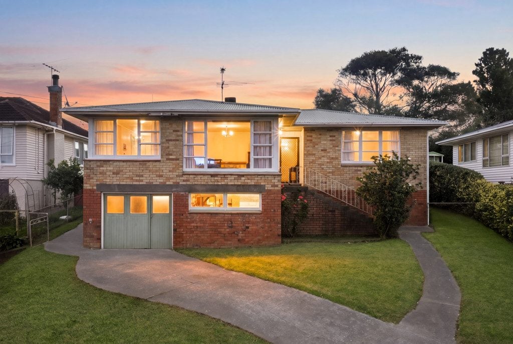 6 Bean Place, Mount Wellington, Auckland - Carousel 1
