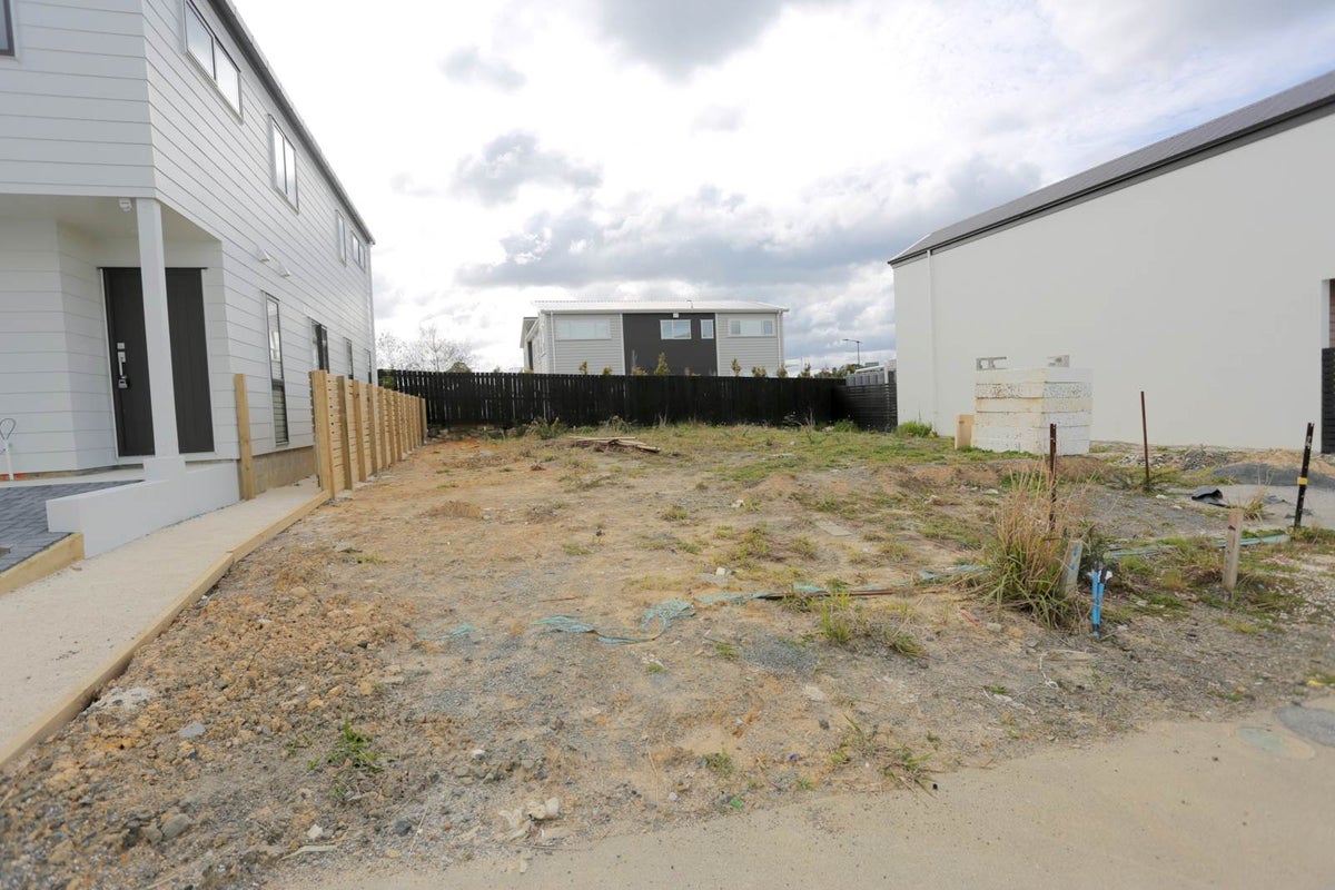 4 Mata Lane, Stanmore Bay, Whangaparaoa - Carousel 1
