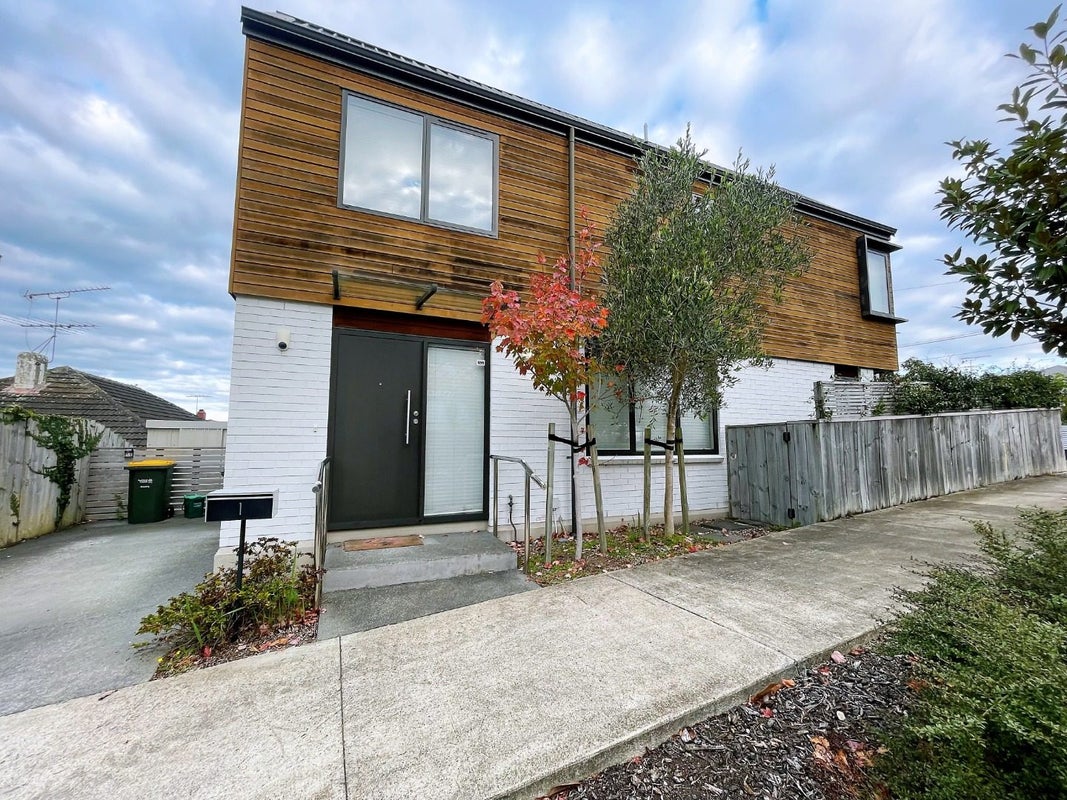 1 Reg Pearce Way, Glen Innes, Auckland - Carousel 1