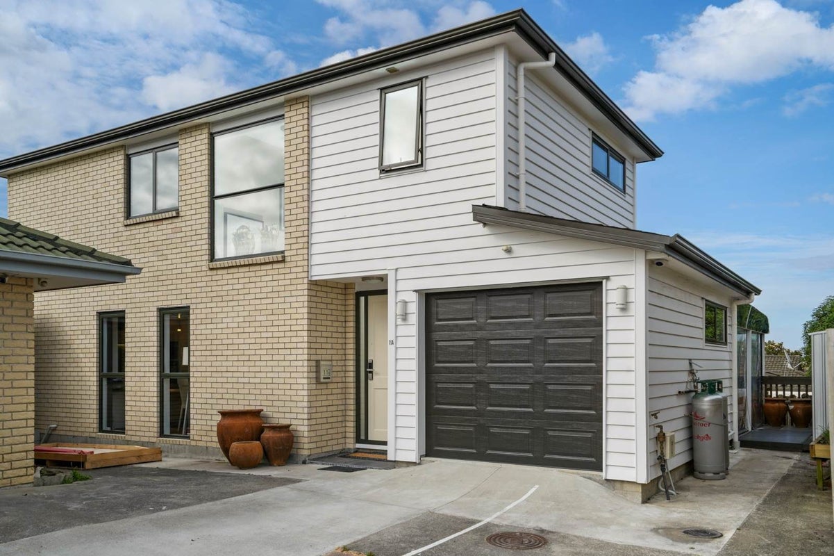 11 Nakhle Place, Manurewa, Auckland - Carousel 1