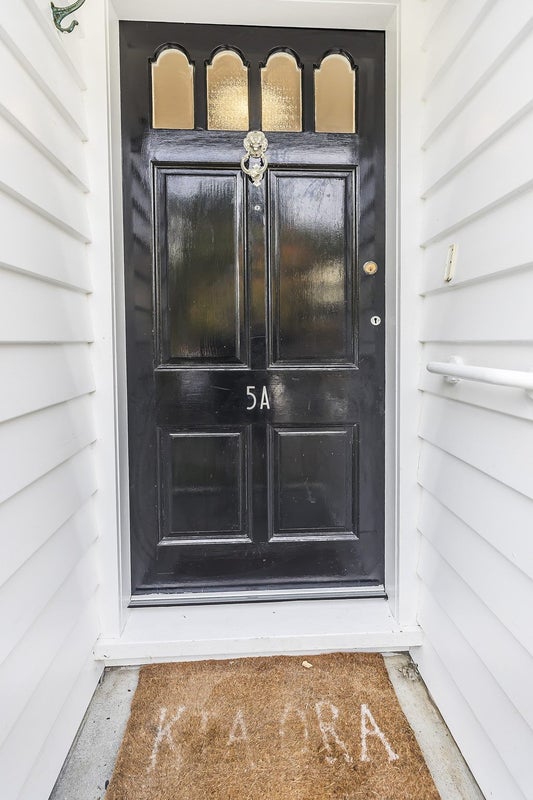 5A Ridd Crescent, Karori, Wellington - Carousel 21