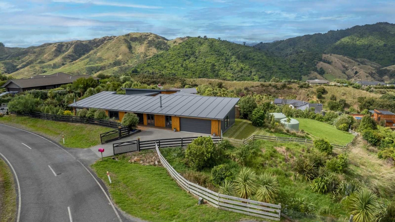 17 Angus Way, Nikau Valley, Paraparaumu - Carousel 1